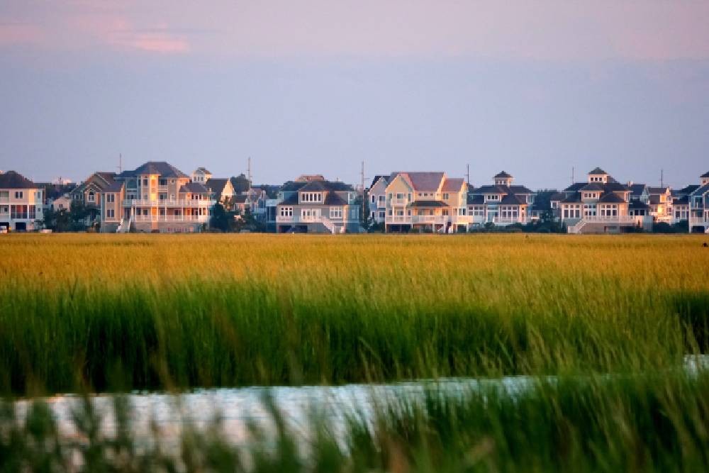 Hunter Douglas window treatments in beautiful waterfront homes by the bay near Bethany Beach, Delaware (DE)